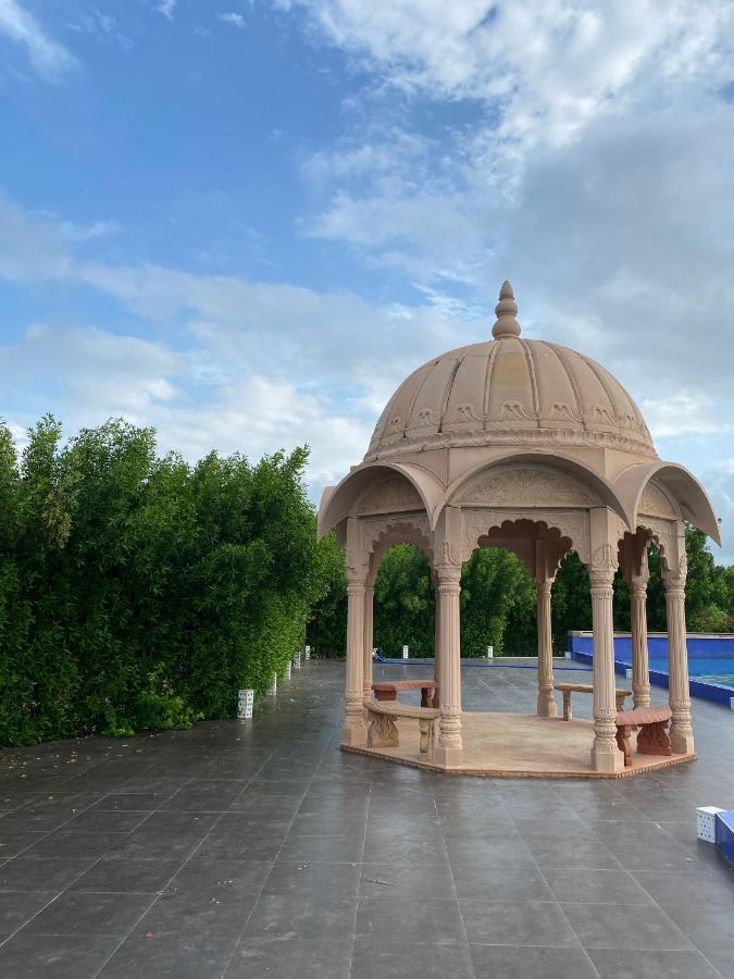 City The Village Beach Resort Laeja Exterior photo